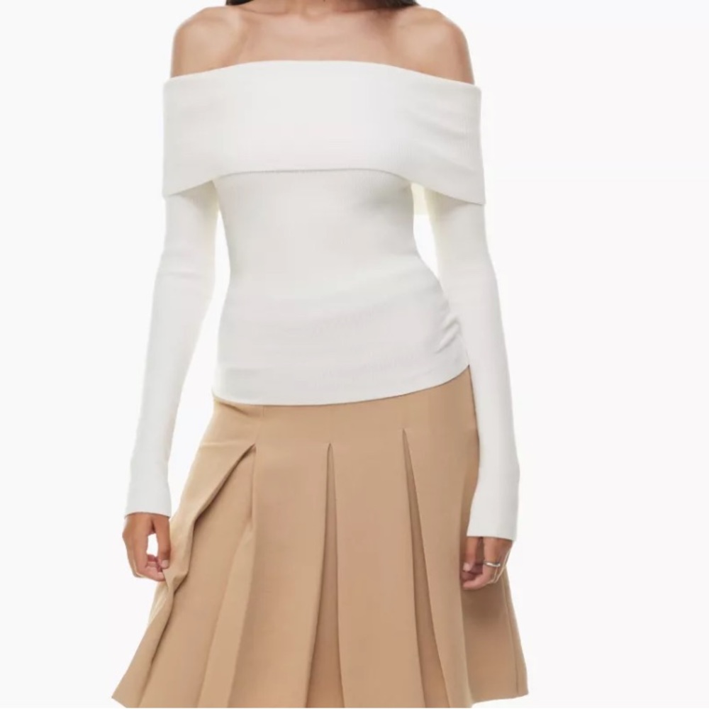 NWT Aritzia color light birch Nola Sweater